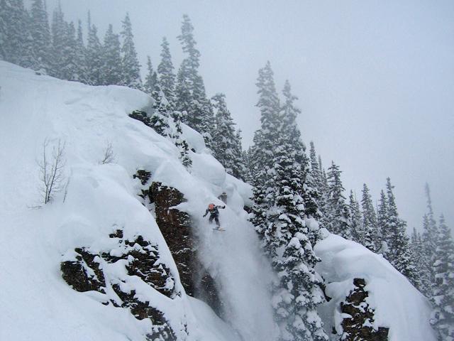 Skier dead after avalanche in southwestern Colorado