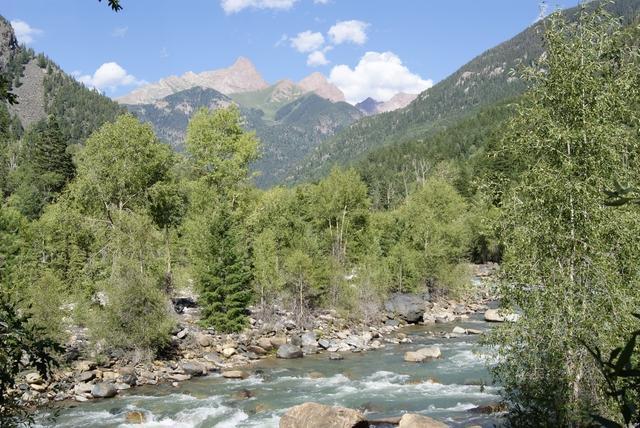 San-Juan-Mountains-Animas-River-28966029_223840_ver1.0_640_480.jpg