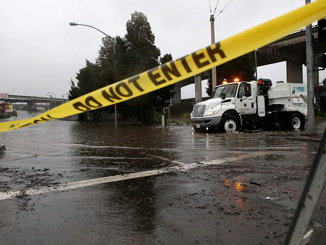 50 000 lose power as storm hits san francisco oakland denver7 south san francisco public works