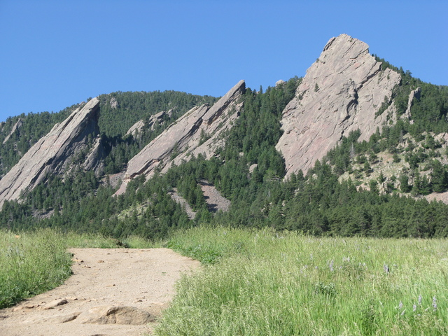 Climber dies after falling from Boulder's First Flatiron