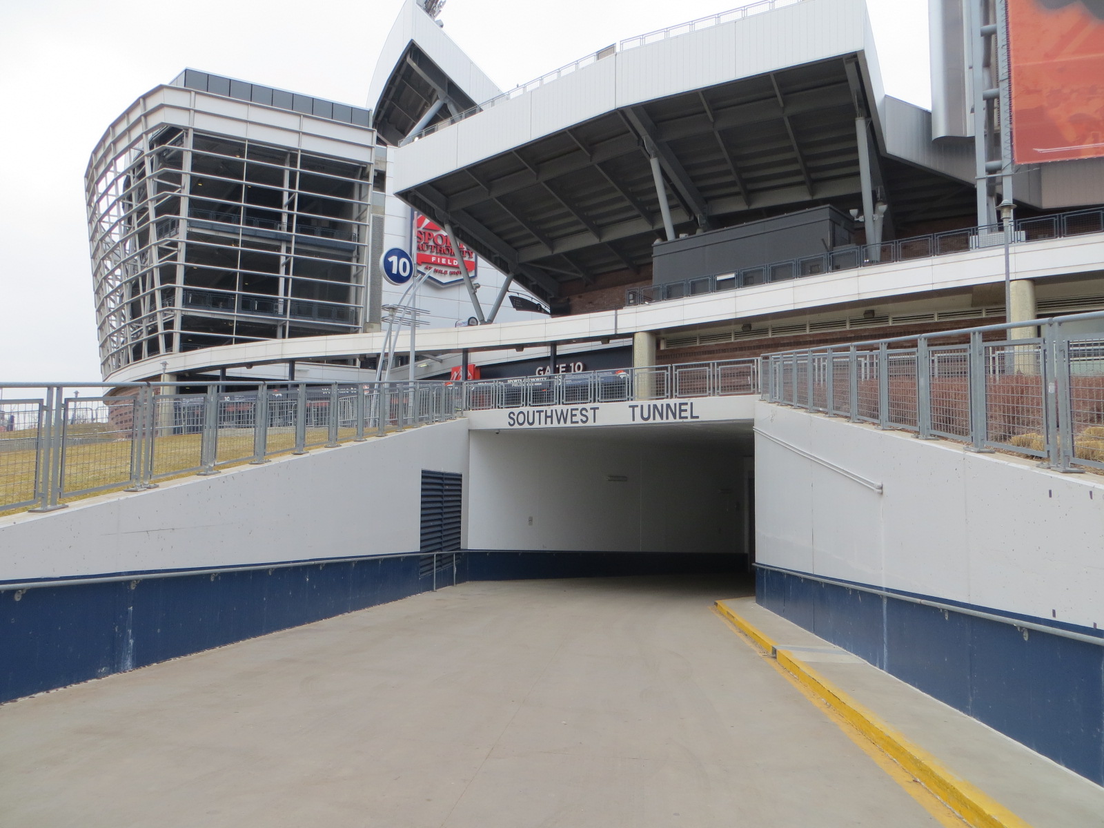 Entering The Stadium | Target Field: Ultimate Gate & Entrance Guide – EGQI