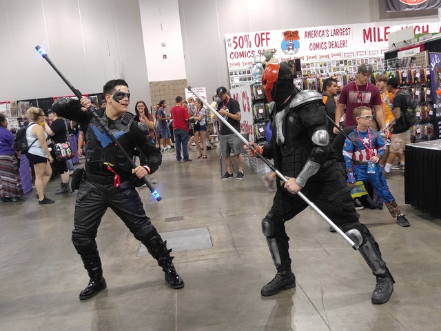 Denver Comic Con bans realistic prop weapons for 2017