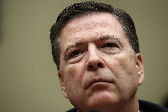 Former prosecutors and top Senate Democrat criticize Comey's handling of latest email inquiry