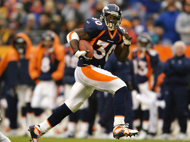 Broncos' Terrell Davis enters Pro Football Hall of Fame