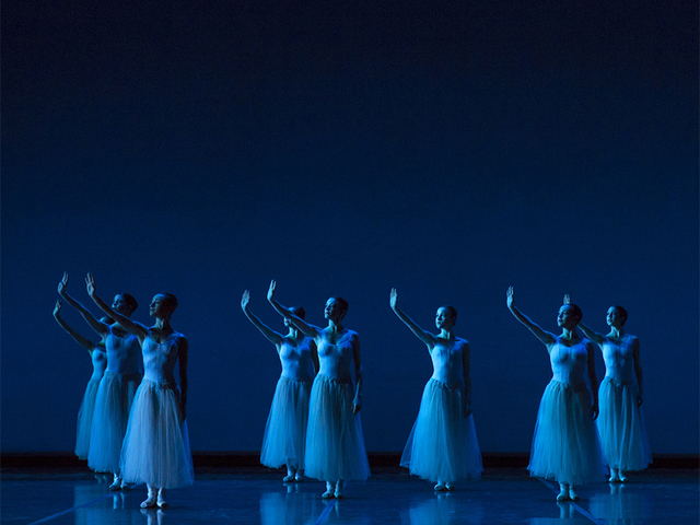 Refugee families attend Colorado Ballet performance