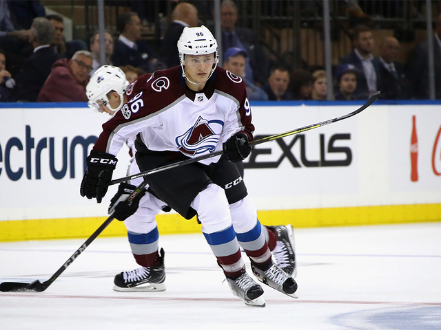 Rantanen scores twice, leads Avalanche past Flyers 4-1