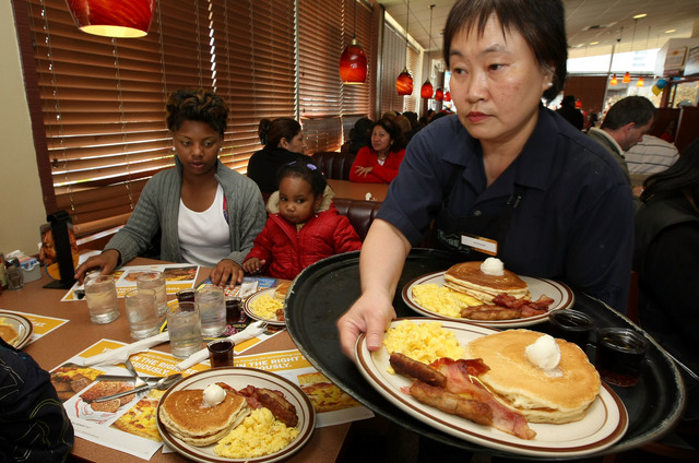 Colorado restaurants add surcharges to benefit non-tipped staff