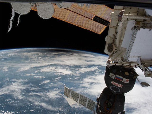 A Chinese space station is plummeting towards Earth Sunday night; will debris crash in Colorado?