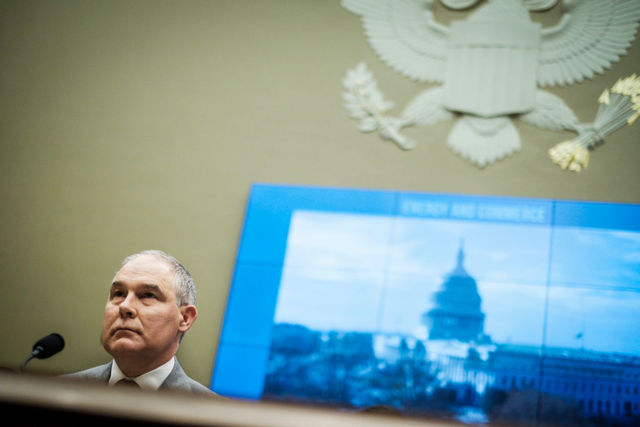 Bennet, Democratic senators prod Pruitt for answers on EPA's emissions standards rollback