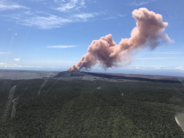 Hawaii volcano sends more lava, sulfur gas into communities
