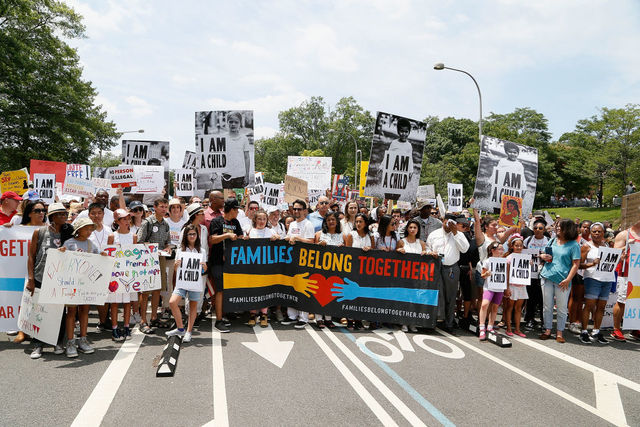 US says it will release, reunite 50 immigrant children