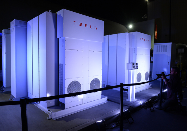 Utility installs large Tesla battery in northern Colorado